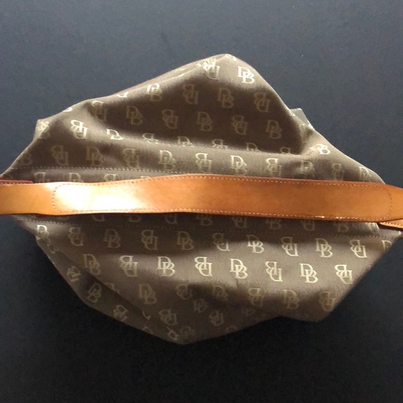 Dooney & Bourke💯Authentic - Picture 5 of 7